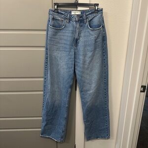 Abercrombie & Fitch Curve Love Loose High Rise Denim Jeans Size 6 28 LONG Medium